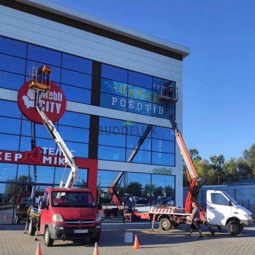 нанять автовышку почасово Черновцы