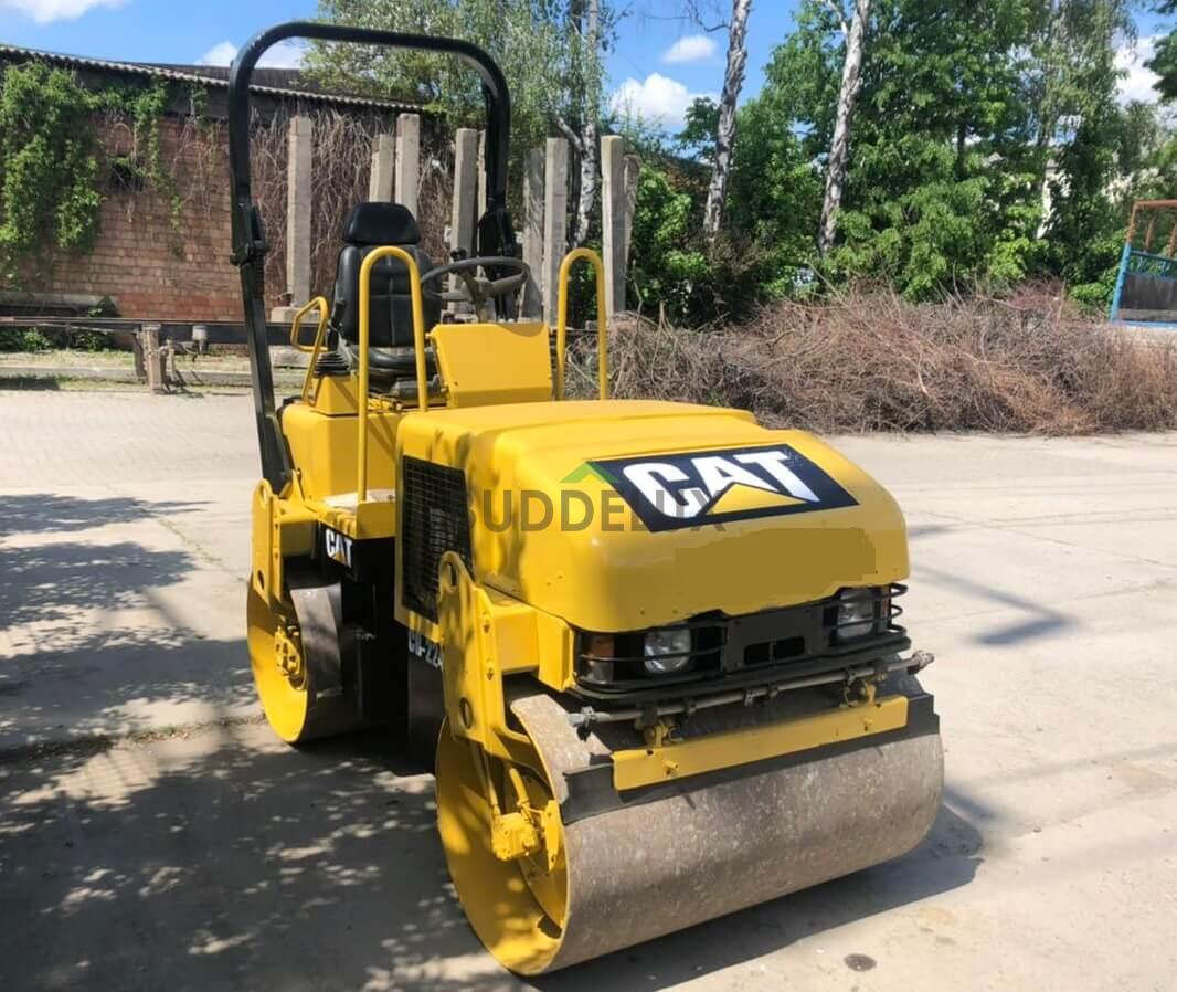 IMG_0065 Аренда дорожного катка и асфальтоукладчика 3т CB 224 D Caterpillar